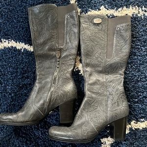 Rare Leather Australia Uggs